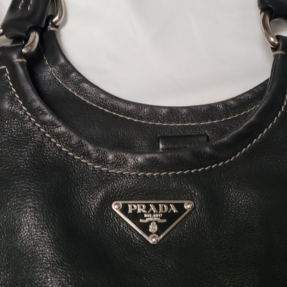 PRADA Vitello Daino Black Leather Shoulder Bag - Picture 4 of 12
